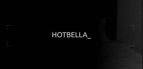  Hotbella Anal Cam
